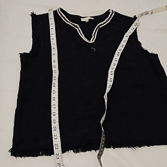 Moon River beautiful top with braid detail size small - Picture 5 of 6